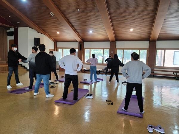 더 건강한 운동교실(2022 상반기 지역사회 어울림 영역) 이미지